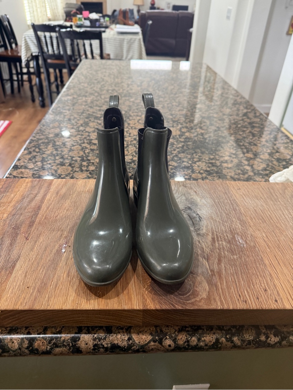Sam Edelman Chelsea Style Olive green Rainboota